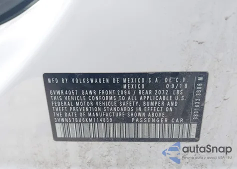 2019 Volkswagen Jetta 1.4T S z USA, uszkodzony, nr VIN 3VWN57BU6KM114839